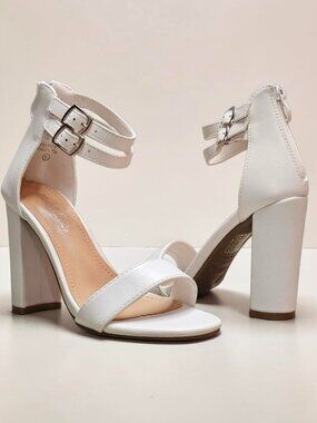 White Block Heel Sandals With Dual Ankle Straps & Back Zipper Closure Open Toe D